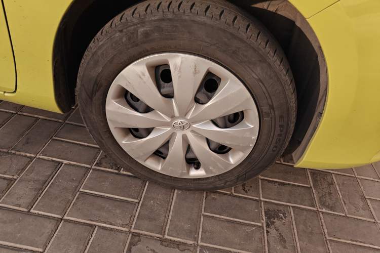 Used Toyota YARiS L Zhi Xuan 2016 Revised 1.5E CVT Charming Edition Right Front Wheel Hub