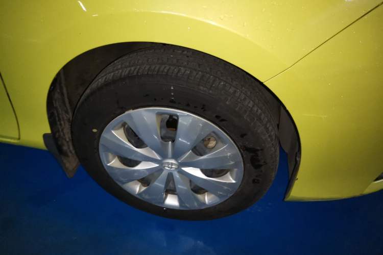 Used Toyota YARiS L Zhi Xuan 2016 Revised 1.5E CVT Charming Edition Right Front Wheel Hub