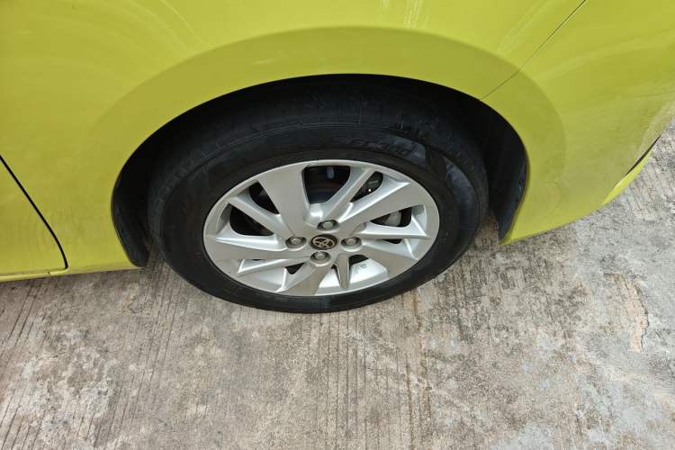 Used Toyota YARiS L Zhi Xuan 2016 Revised 1.5G CVT Xuan Dong Edition Right Front Wheel Hub