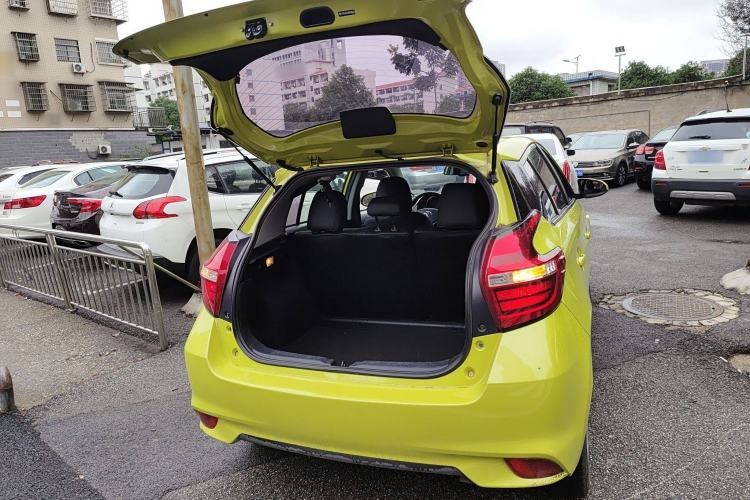 Used Toyota YARiS L Zhi Xuan 2016 Revised 1.5E CVT Charming Edition Trunk