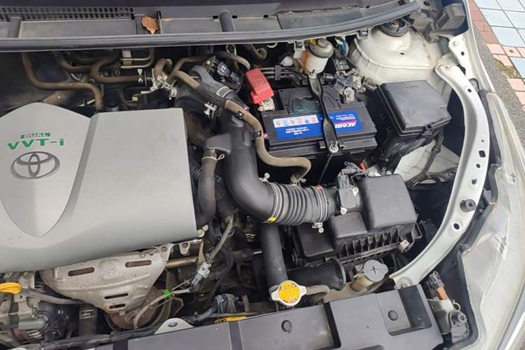 Used Toyota YARiS L Zhi Xuan 2017 1.5E CVT Enhanced Performance Edition Engine Bay Left