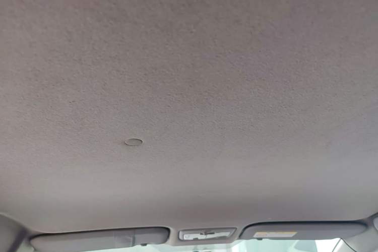 Used Toyota YARiS L Zhi Xuan 2017 1.5E CVT Enhanced Performance Edition Headliner
