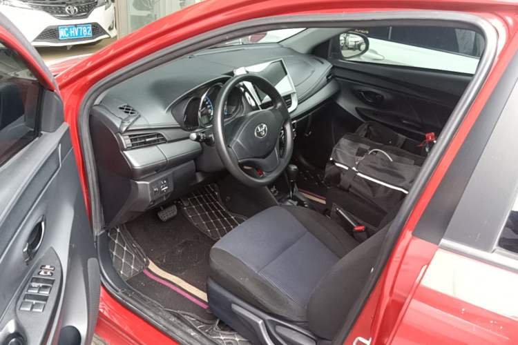 Used Toyota YARiS L Zhi Xuan 2017 1.5E CVT Enhanced Performance Edition Driver Seat