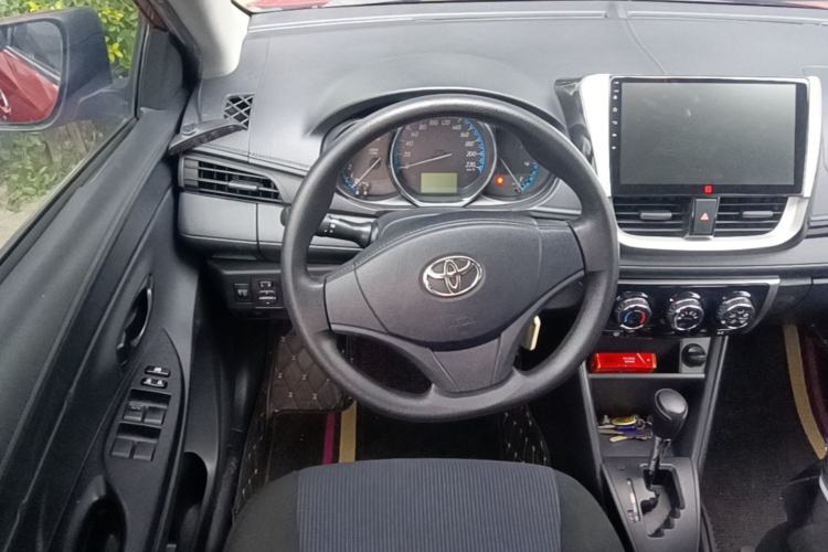 Used Toyota YARiS L Zhi Xuan 2017 1.5E CVT Enhanced Performance Edition Steering Wheel