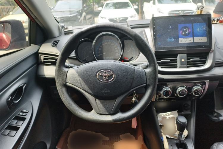 Used Toyota YARiS L Zhi Xuan 2017 1.5E CVT Enhanced Performance Edition Steering Wheel