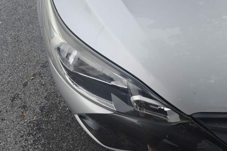 Used Toyota YARiS L Zhi Xuan 2017 1.5E CVT Enhanced Performance Edition Right Front Headlight