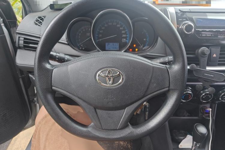 Used Toyota YARiS L Zhi Xuan 2017 1.5E CVT Enhanced Performance Edition Steering Wheel