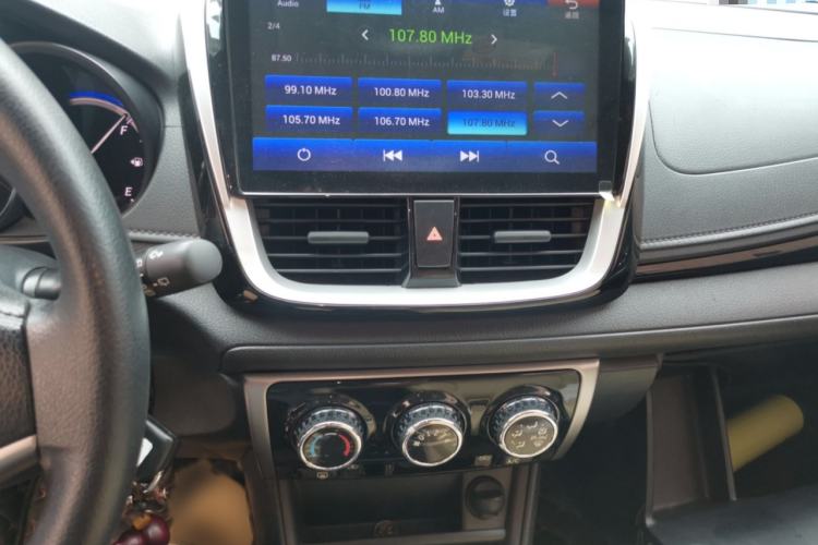 Used Toyota YARiS L Zhi Xuan 2017 1.5G CVT JingSu Model with Upgraded Sunroof Audio And AC Panel