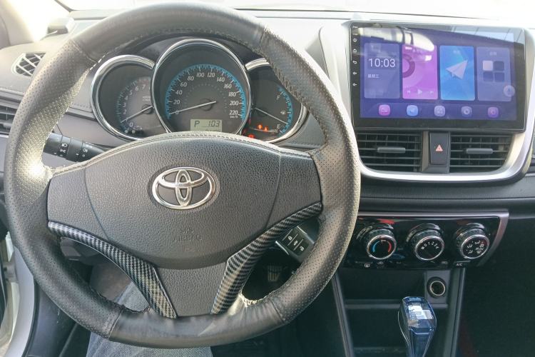 Used Toyota YARiS L Zhi Xuan 2017 1.5E CVT Enhanced Performance Edition Center Console