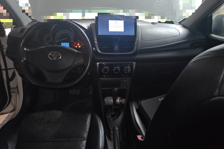 Used Toyota YARiS L Zhi Xuan 2017 1.5E CVT Enhanced Performance Edition Center Console