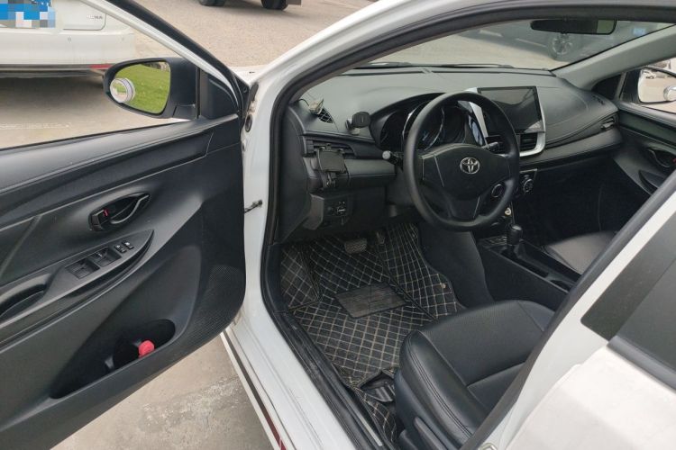 Used Toyota YARiS L Zhi Xuan 2017 1.5E CVT Enhanced Performance Edition Driver Seat