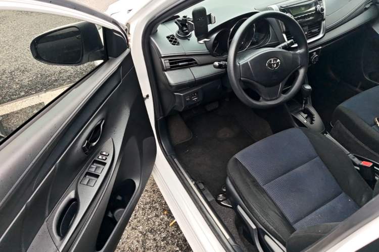 Used Toyota YARiS L Zhi Xuan 2017 1.5E CVT Enhanced Performance Edition Driver Seat