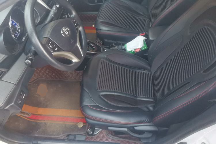 Used Toyota YARiS L Zhi Xuan 2017 1.5G CVT JingSu Model with Upgraded Sunroof Driver Seat