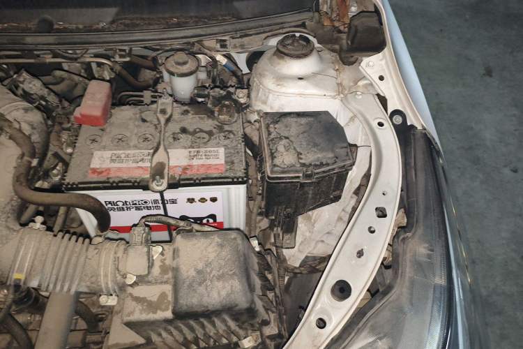 Used Toyota YARiS L Zhi Xuan 2017 1.5E CVT Enhanced Performance Edition Engine Bay Left