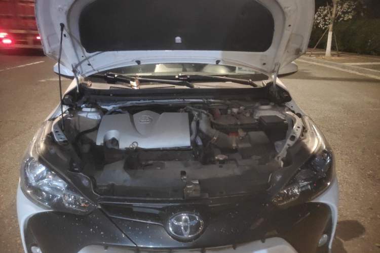 Used Toyota YARiS L Zhi Xuan 2017 1.5G CVT JingSu Model with Upgraded Sunroof Engine Bay