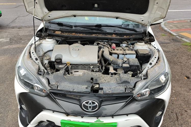 Used Toyota YARiS L Zhi Xuan 2017 1.5G CVT JingSu Model with Upgraded Sunroof Engine Bay