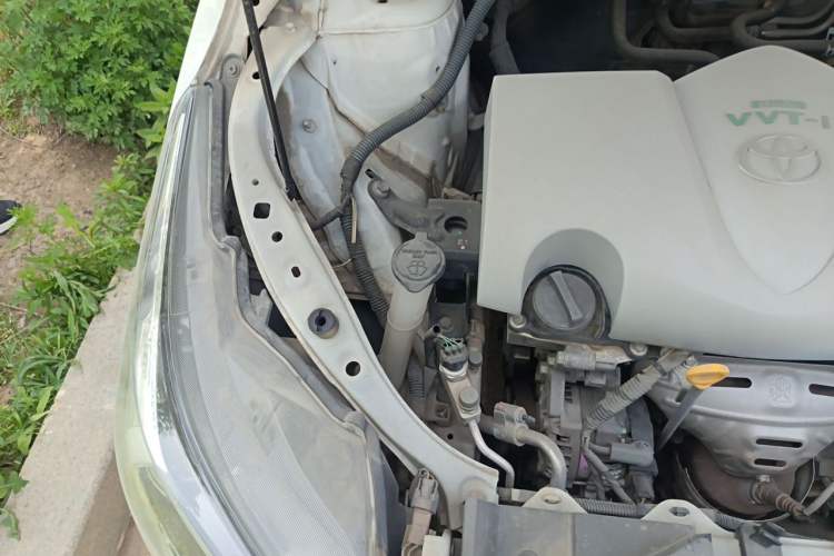 Used Toyota YARiS L Zhi Xuan 2017 1.5E CVT Enhanced Performance Edition Engine Bay Right