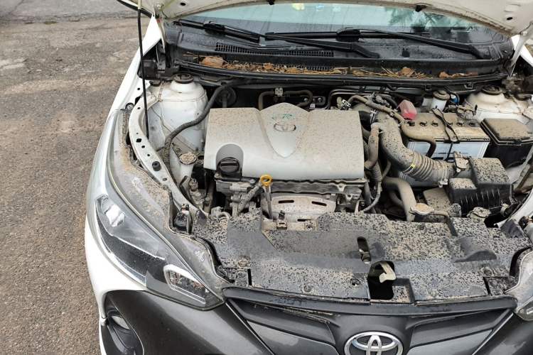 Used Toyota YARiS L Zhi Xuan 2017 1.5G CVT JingSu Model with Upgraded Sunroof Engine Bay Right