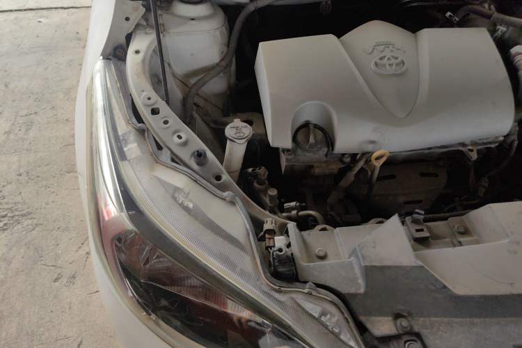 Used Toyota YARiS L Zhi Xuan 2017 1.5E CVT Enhanced Performance Edition Engine Bay Right