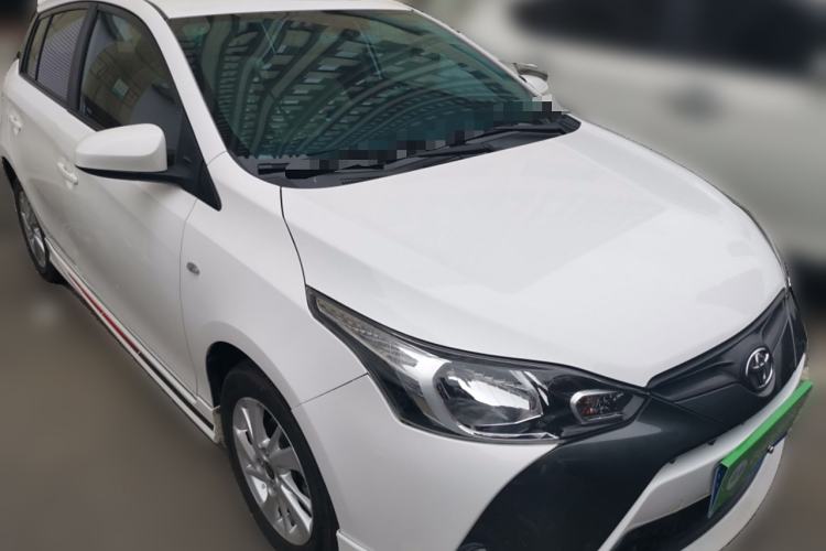 Used Toyota YARiS L Zhi Xuan 2017 1.5G CVT JingSu Model with Upgraded Sunroof Exterior 2