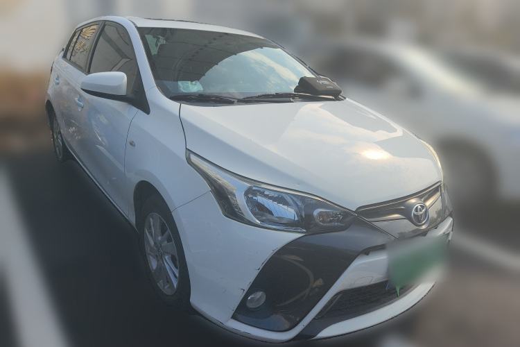 Used Toyota YARiS L Zhi Xuan 2017 1.5G CVT JingSu Model with Upgraded Sunroof Exterior 2