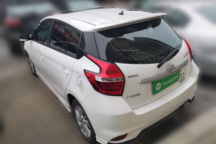 Used Toyota YARiS L Zhi Xuan 2017 1.5G CVT JingSu Model with Upgraded Sunroof Exterior 3