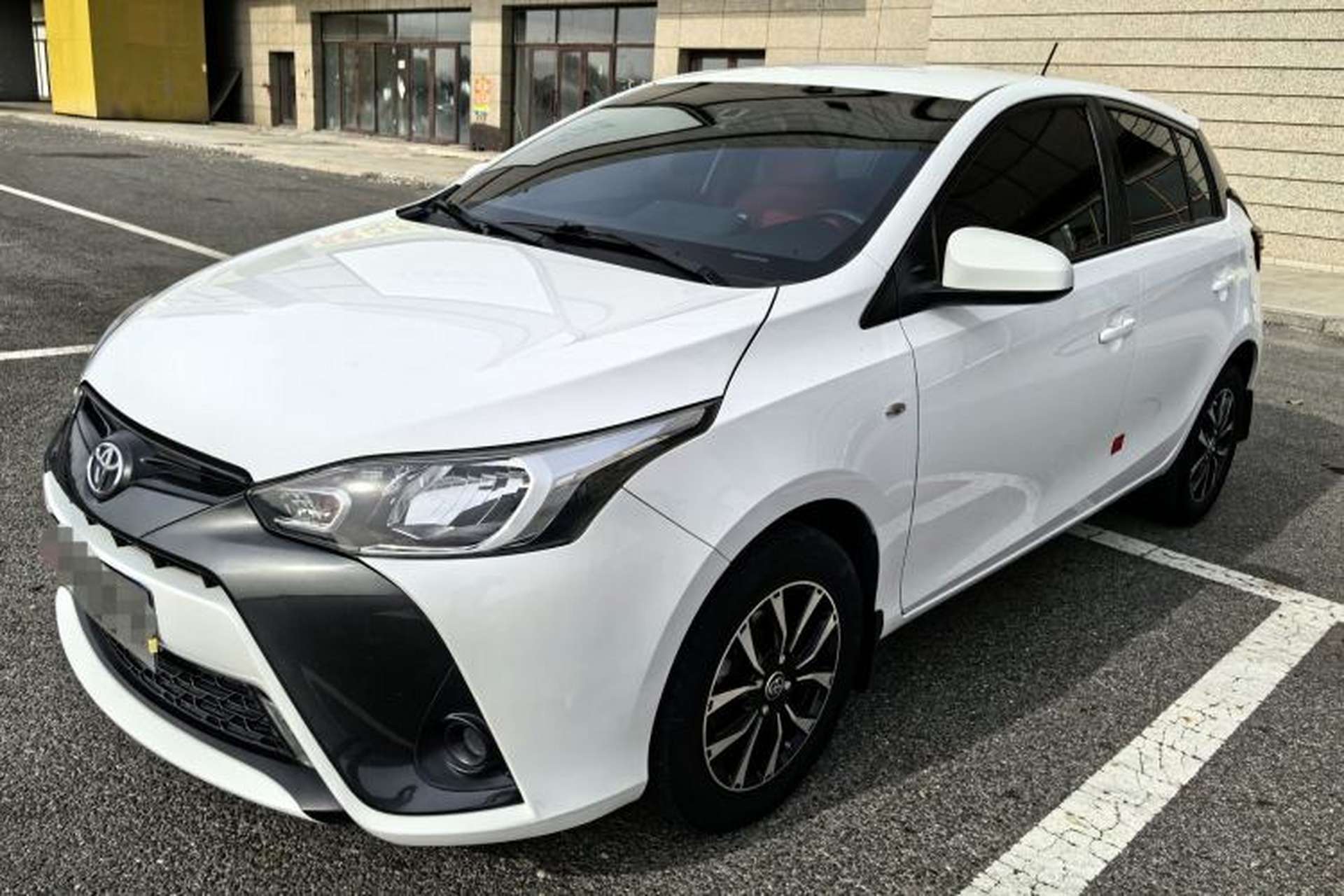 Used Toyota YARiS L Zhi Xuan 2017 1.5E CVT Enhanced Performance Edition Front Left 45 Deg