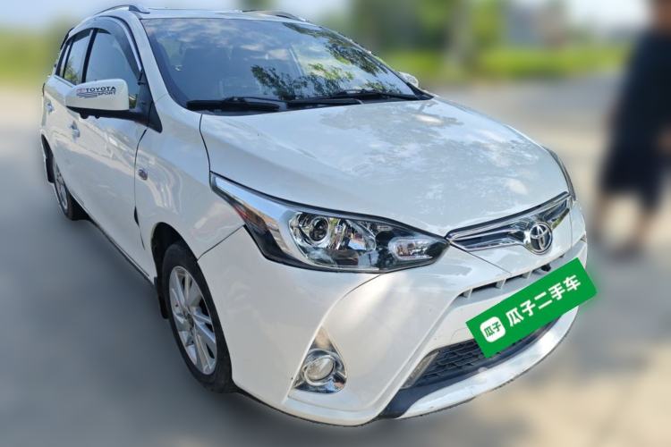 Used Toyota YARiS L Zhi Xuan 2017 1.5G CVT JingSu Model with Upgraded Sunroof Front Right 45 Deg