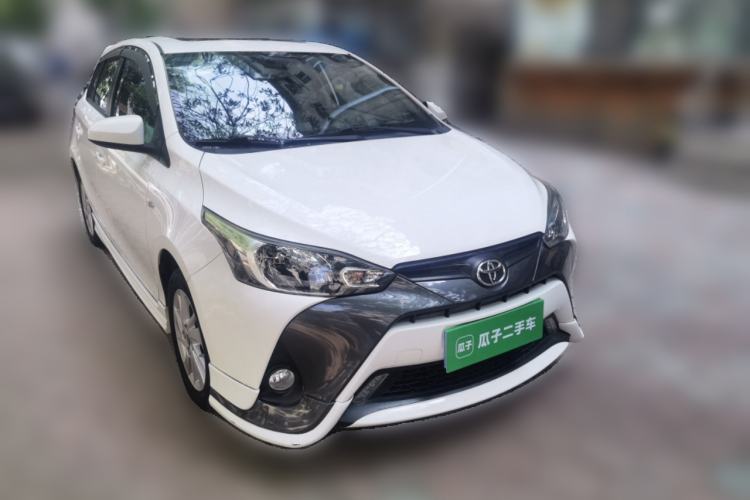 Used Toyota YARiS L Zhi Xuan 2017 1.5G CVT JingSu Model with Upgraded Sunroof Front Right 45 Deg