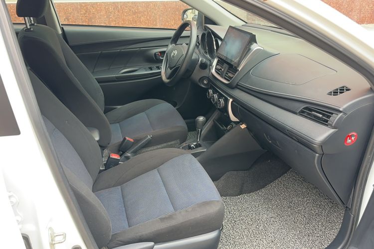 Used Toyota YARiS L Zhi Xuan 2017 1.5E CVT Enhanced Performance Edition Interior 12