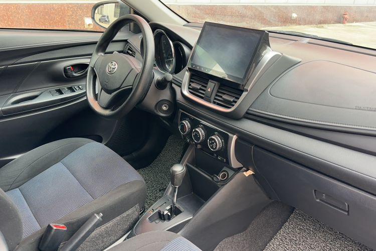 Used Toyota YARiS L Zhi Xuan 2017 1.5E CVT Enhanced Performance Edition Interior 13