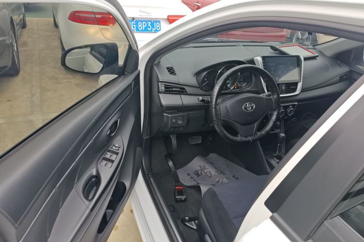 Used Toyota YARiS L Zhi Xuan 2017 1.5E CVT Enhanced Performance Edition Interior 3