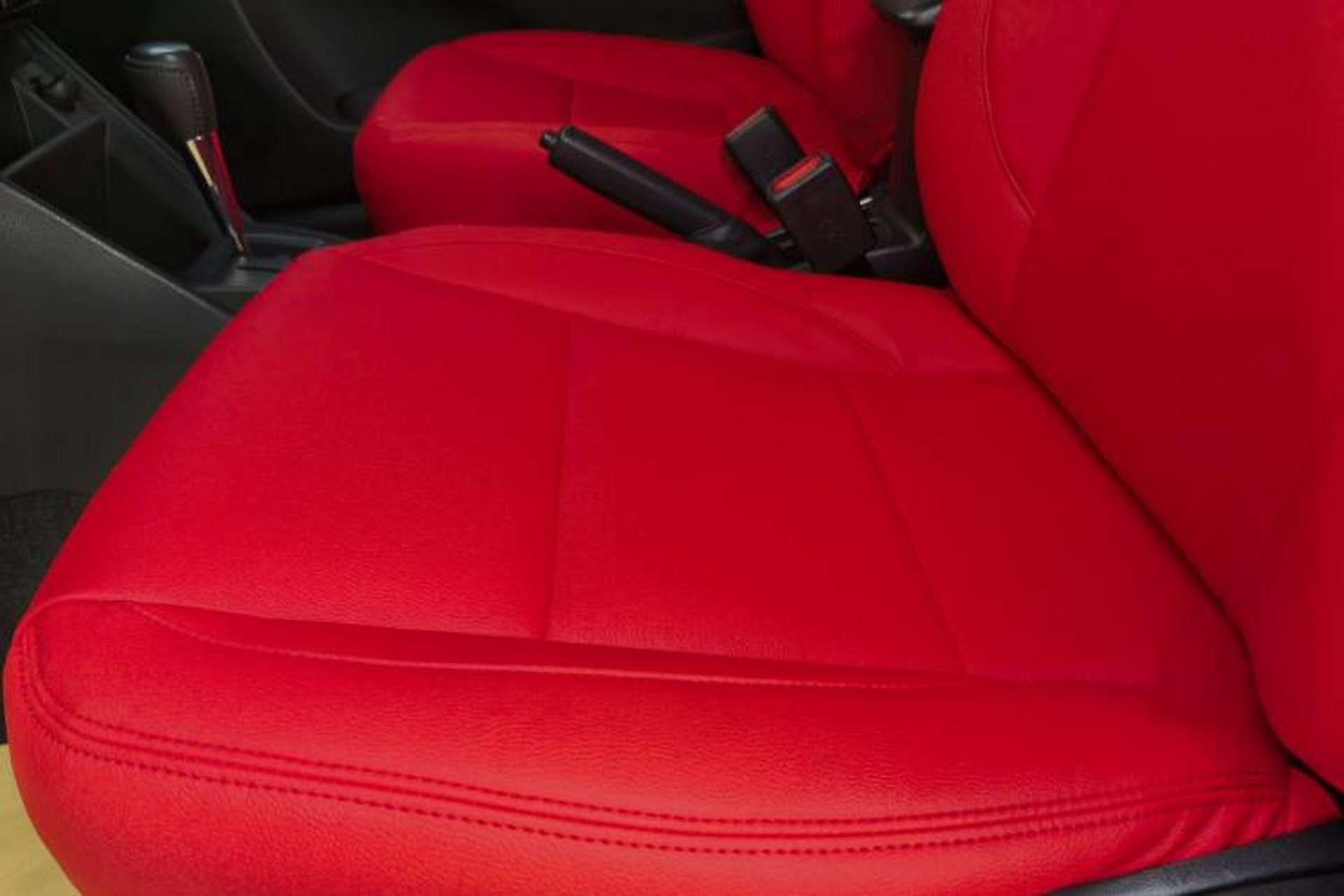 Used Toyota YARiS L Zhi Xuan 2017 1.5E CVT Enhanced Performance Edition Interior 4