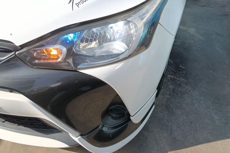 Used Toyota YARiS L Zhi Xuan 2017 1.5E CVT Enhanced Performance Edition Left Front Headlight