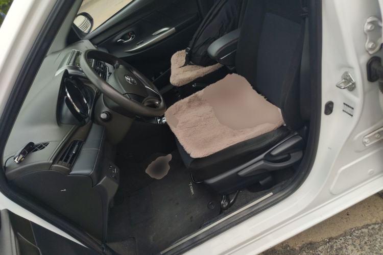 Used Toyota YARiS L Zhi Xuan 2017 1.5E CVT Enhanced Performance Edition Left Front Seat