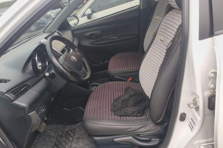 Used Toyota YARiS L Zhi Xuan 2017 1.5E CVT Enhanced Performance Edition Left Front Seat