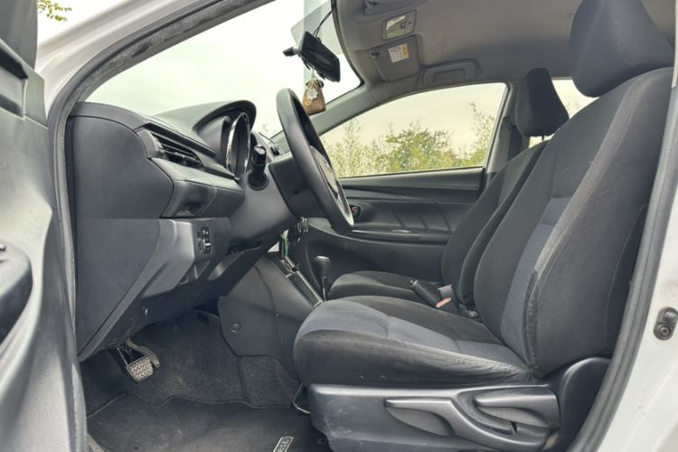 Used Toyota YARiS L Zhi Xuan 2017 1.5E CVT Enhanced Performance Edition Left Front Seat