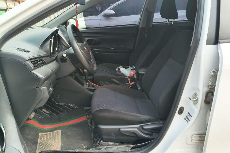 Used Toyota YARiS L Zhi Xuan 2017 1.5E CVT Enhanced Performance Edition Left Front Seat