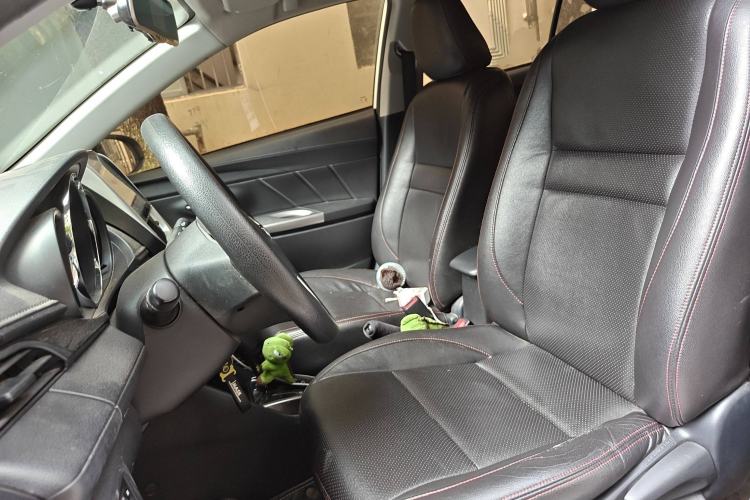 Used Toyota YARiS L Zhi Xuan 2017 1.5G CVT JingSu Model with Upgraded Sunroof Left Front Seat