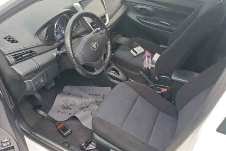 Used Toyota YARiS L Zhi Xuan 2017 1.5E CVT Enhanced Performance Edition Left Front Seat