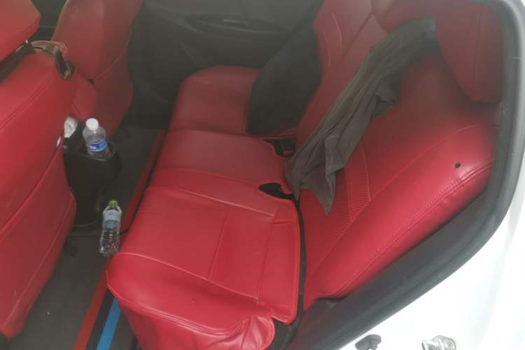 Used Toyota YARiS L Zhi Xuan 2017 1.5E CVT Enhanced Performance Edition Left Rear Seat
