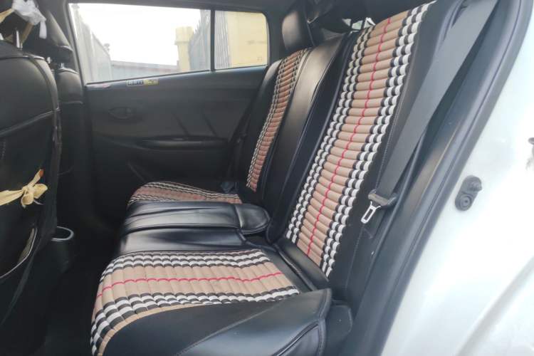 Used Toyota YARiS L Zhi Xuan 2017 1.5E CVT Enhanced Performance Edition Left Rear Seat