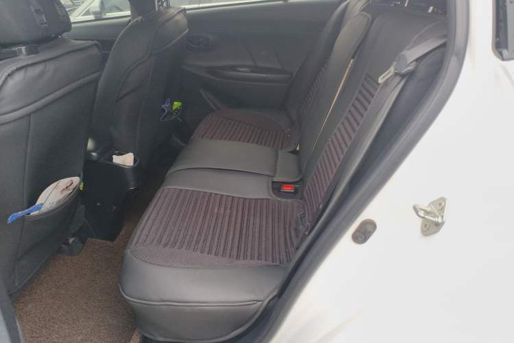 Used Toyota YARiS L Zhi Xuan 2017 1.5E CVT Enhanced Performance Edition Left Rear Seat