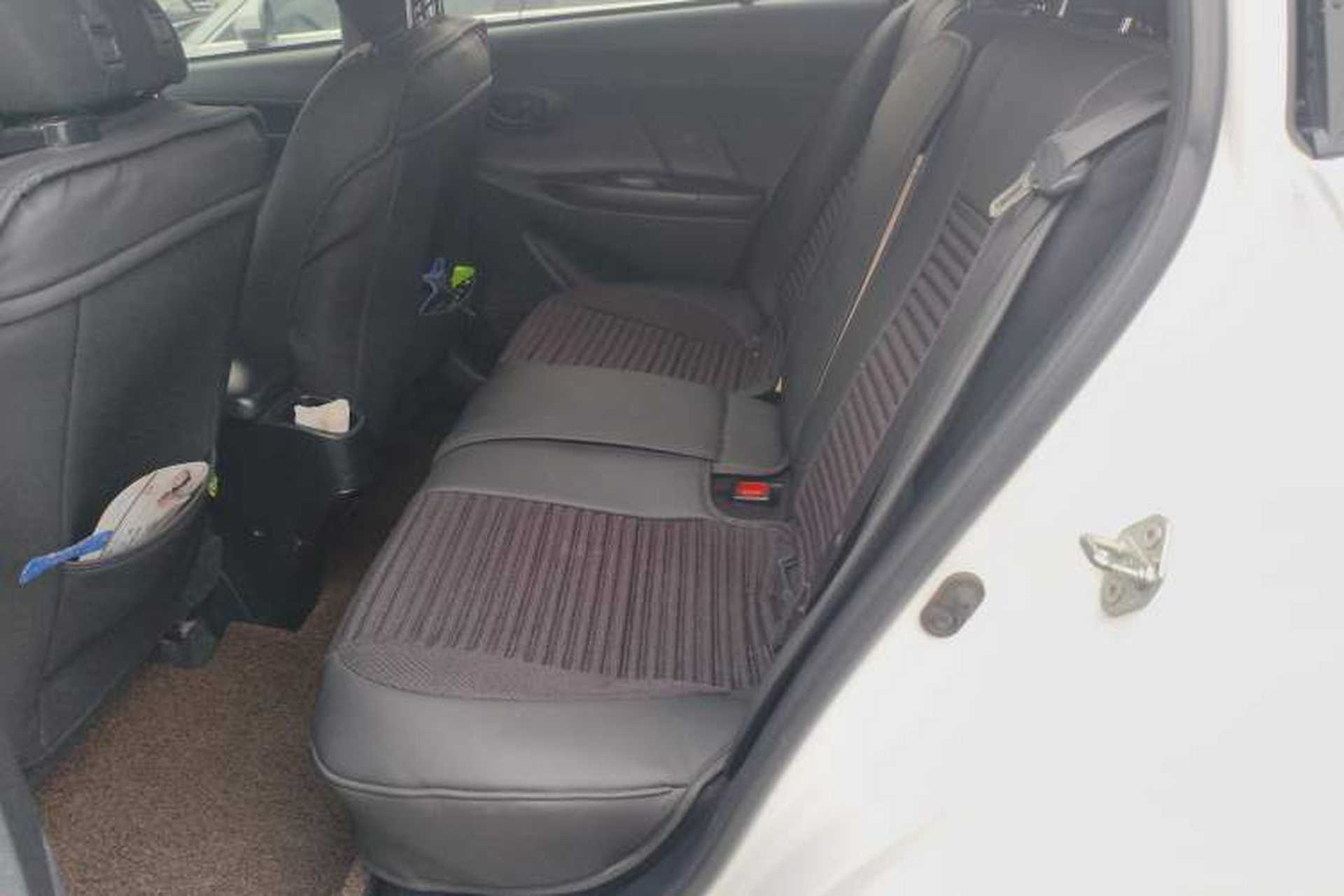 Used Toyota YARiS L Zhi Xuan 2017 1.5E CVT Enhanced Performance Edition Left Rear Seat