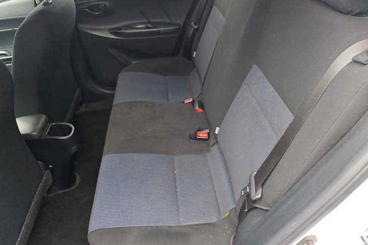 Used Toyota YARiS L Zhi Xuan 2017 1.5E CVT Enhanced Performance Edition Left Rear Seat
