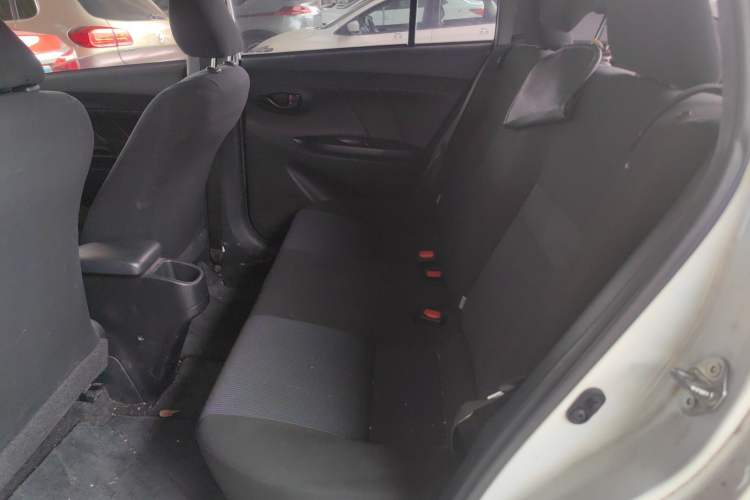 Used Toyota YARiS L Zhi Xuan 2017 1.5E CVT Enhanced Performance Edition Left Rear Seat