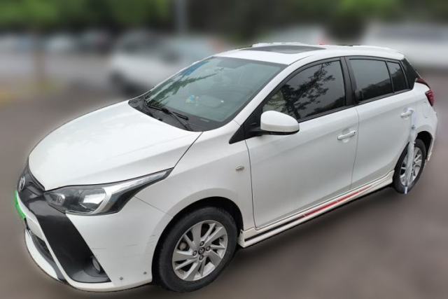 Used Toyota YARiS L Zhi Xuan 2017 1.5G CVT JingSu Model with Upgraded Sunroof