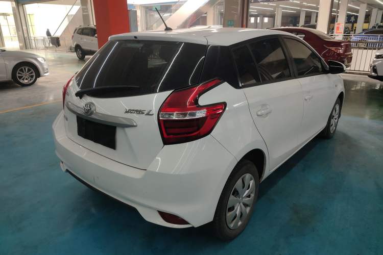 Used Toyota YARiS L Zhi Xuan 2017 1.5E CVT Enhanced Performance Edition Rear Right 45 Deg