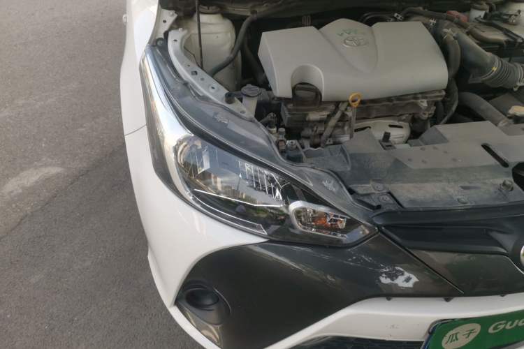Used Toyota YARiS L Zhi Xuan 2017 1.5E CVT Enhanced Performance Edition Right Front Headlight