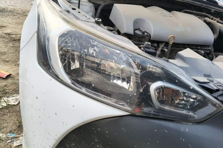 Used Toyota YARiS L Zhi Xuan 2017 1.5E CVT Enhanced Performance Edition Right Front Headlight